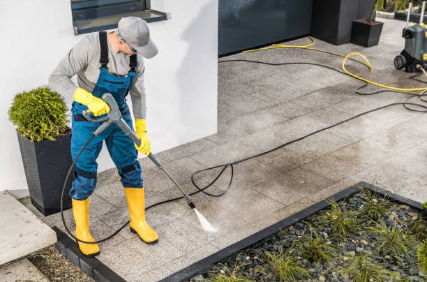 Professional Pressure Washing in Rossmoyne, OH